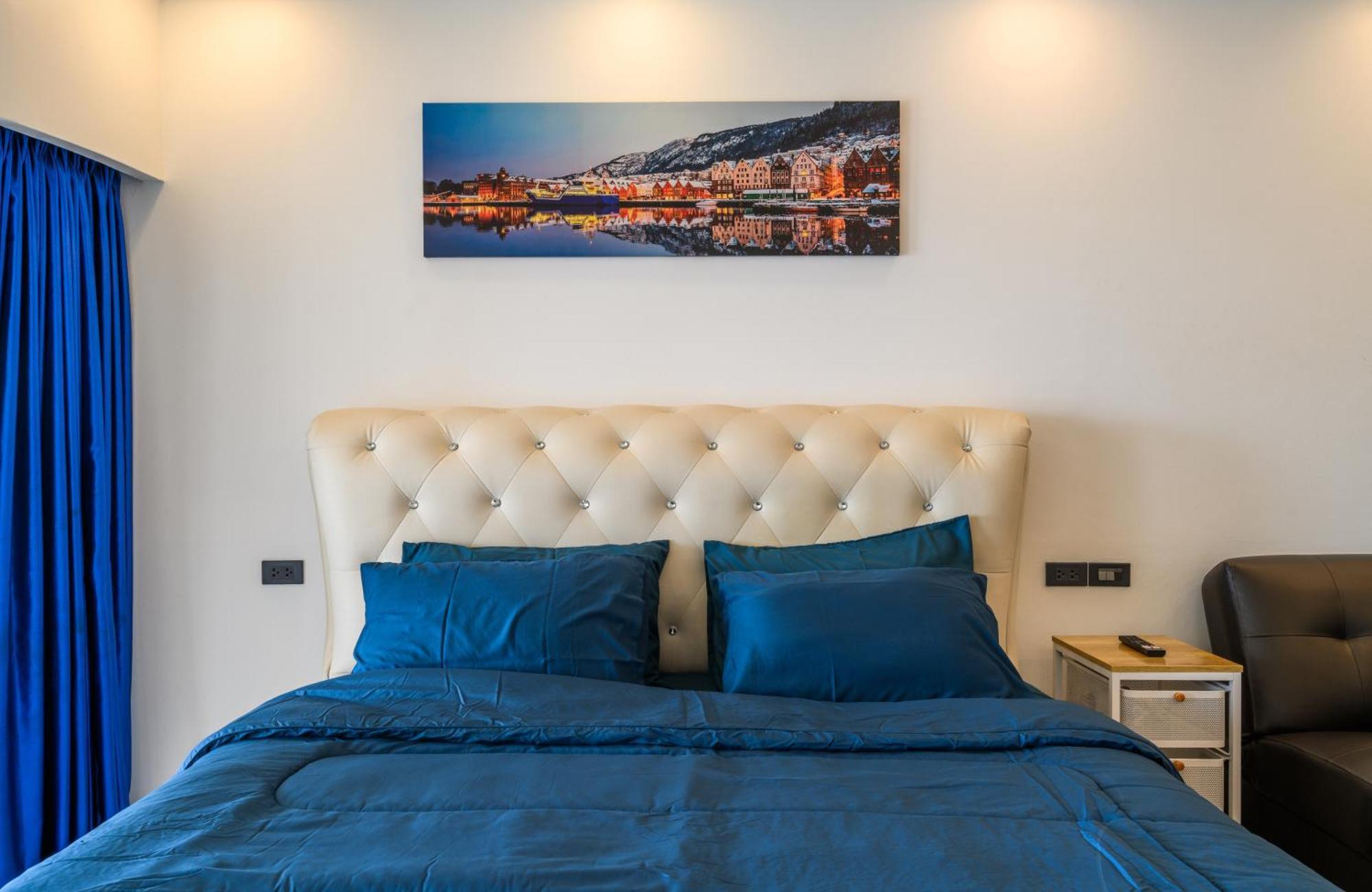 Jomtien Beachfront Stylish Studio , Stunning Seaview , Big Pool Praia de Jomtien Exterior foto