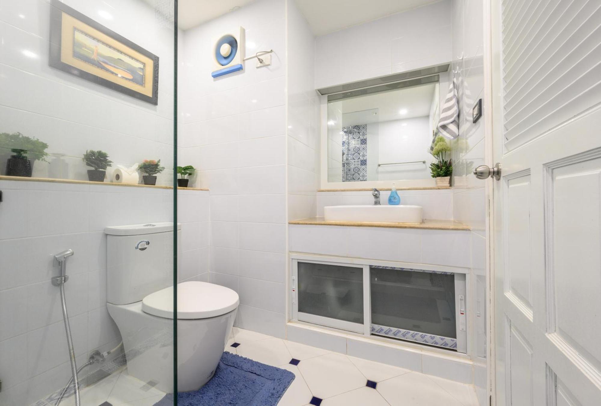 Jomtien Beachfront Stylish Studio , Stunning Seaview , Big Pool Praia de Jomtien Exterior foto